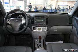 2008款现代伊兰特悦动