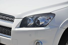   2013款丰田RAV4 2.4L自动特享尊崇版