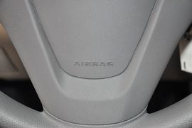 2010款雪佛兰赛欧1.2L手动时尚版