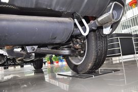 2013款双龙柯兰多2.0L四驱自动精英导航版