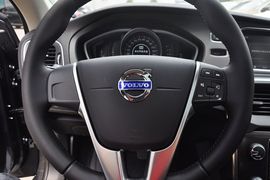 2013款沃尔沃V40 2.0T智逸版