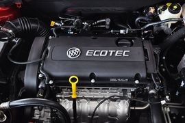 2013款别克英朗GT 1.6L自动时尚版