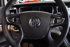 2013款别克GL8 3.0L XT豪华商务旗舰版