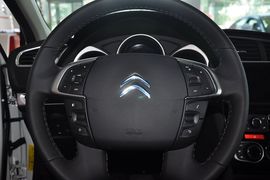 2013款雪铁龙C4L 1.8L自动劲驰版