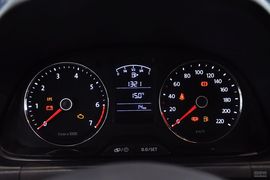 2013款大众朗逸1.6L自动舒适版