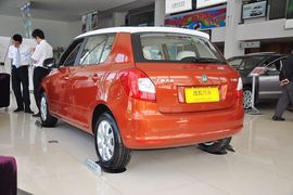 2012款斯柯达晶锐1.4L手动晶灵版