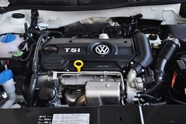 2013款一汽大众宝来1.4T DSG舒适型