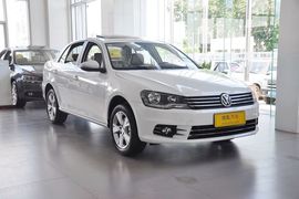 2013款一汽大众宝来1.4T DSG舒适型
