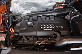 2013款奥迪Q3 35TFSI四驱豪华型
