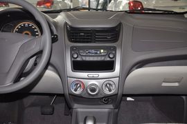 2010款雪佛兰新赛欧两厢1.2L EMT理想版