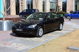 09款宝马530Li