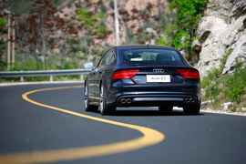 2013款奥迪S7 Sportback深度试驾实拍