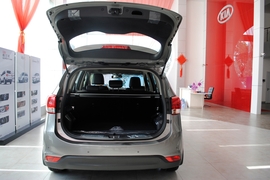起亚新佳乐2013款2.0L 5座自动舒适版