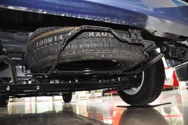 2013款日产NV200 1.6L豪华型