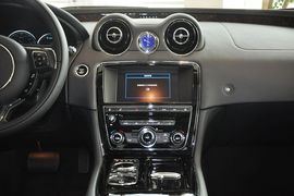 2013款捷豹XJL 3.0SC全景商务版