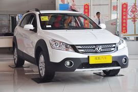 2013款东风风神H30 Cross 1.6L手动尊尚型