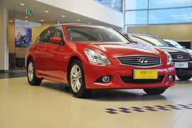 2013款英菲尼迪G25豪华运动版