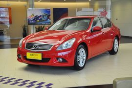 2013款英菲尼迪G25豪华运动版