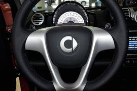 2013款smart fortwo 1.0T硬顶激情版