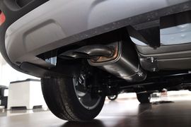 2013款标致3008 1.6THP罗兰加洛斯版