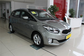 2013款进口起亚第三代佳乐7座舒适版实拍