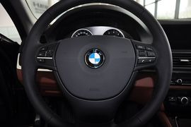 2013款宝马528i xDrive豪华型