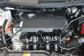 2013款福特嘉年华三厢1.5L手动时尚型