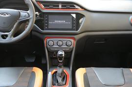 2017款奇瑞瑞虎3x 1.5L 自动豪华版