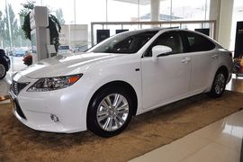 2013款雷克萨斯ES250 Mark Levinson限量版
