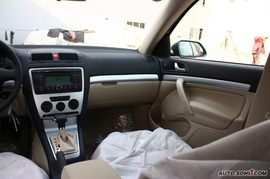 2009款斯柯达明锐内饰