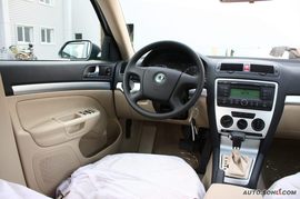 2009款斯柯达明锐内饰