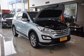 2013款现代全新胜达3.0L四驱豪华版