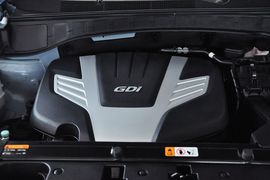 2013款现代全新胜达3.0L四驱豪华版