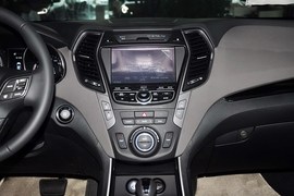 2013款现代全新胜达3.0L四驱豪华版
