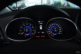 2013款现代全新胜达3.0L四驱豪华版