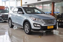 2013款现代全新胜达3.0L四驱豪华版