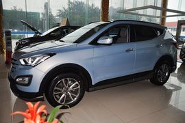 2013款现代全新胜达3.0L四驱豪华版