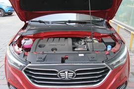 2017款奔腾X40 1.6L 自动尊享型