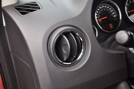 2014款Jeep指南者2.4L 四驱蛇行珍藏版