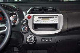 2011款 飞度1.3L 手动 舒适版