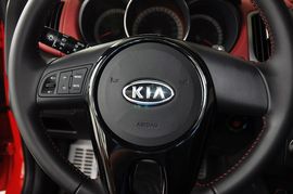 2013款起亚速迈1.6L AT运动版