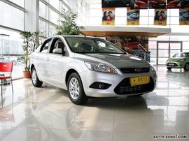 2009款福特福克斯三厢