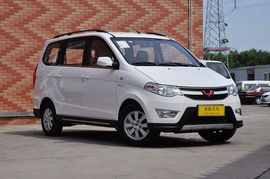2013款五菱宏光S 1.5L舒适型
