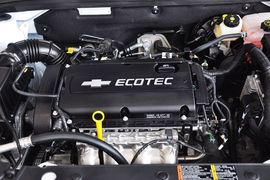2013款雪佛兰科鲁兹1.6L SL天窗版MT