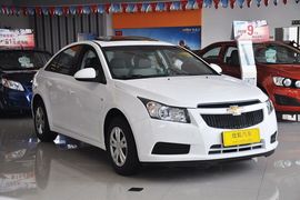 2013款雪佛兰科鲁兹1.6L SL天窗版MT