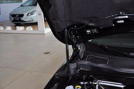 2013款沃尔沃V40 2.0T智雅版