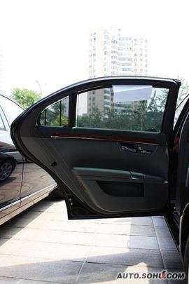 2009款奔驰S300实拍