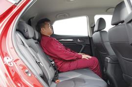 后排空间