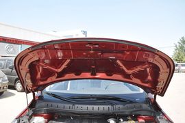 2013款东风风行景逸X5 1.6L手动尊享型