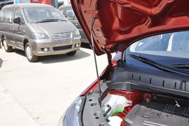 2013款东风风行景逸X5 1.6L手动尊享型